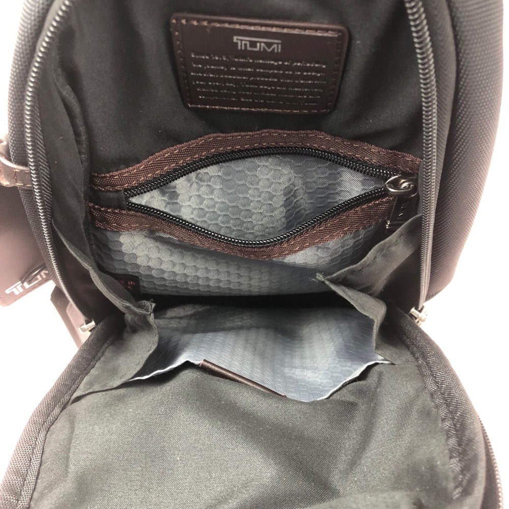 TU.MI SLING BAG In black - Picture 7 of 8